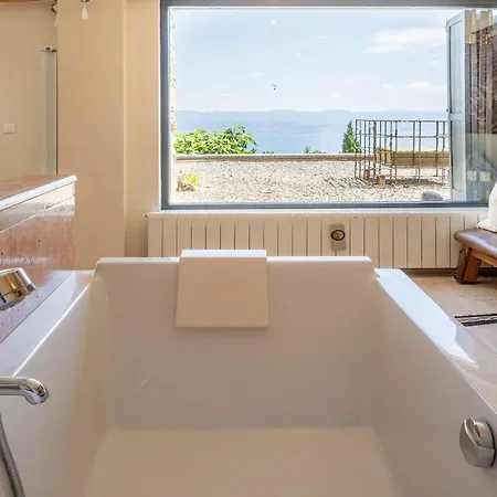 Evelina Eselboeck Holiday home Opatija