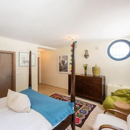 Evelina Eselboeck Ferienhaus Opatija